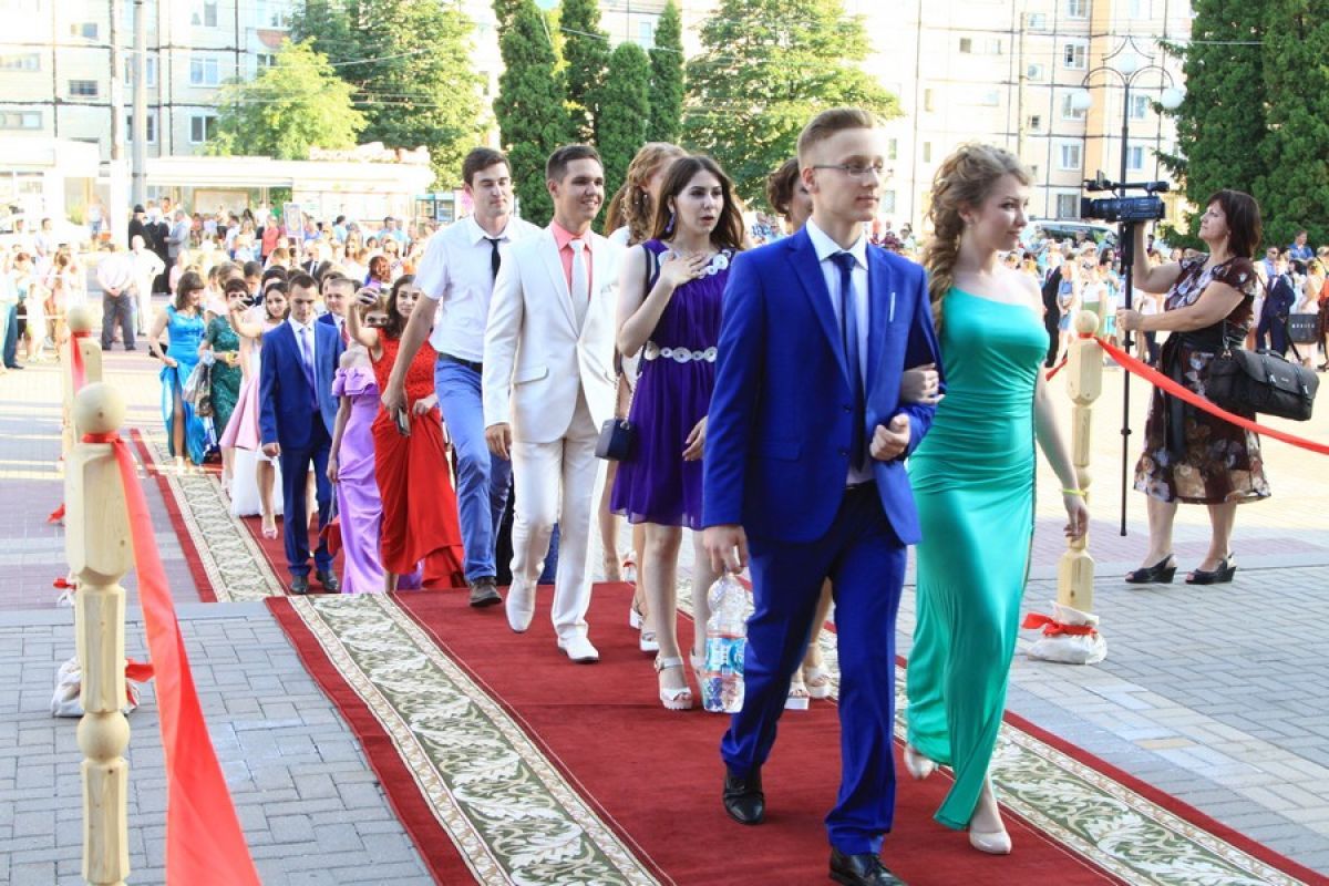Платье На Выпускной В Воронеже Град Купить