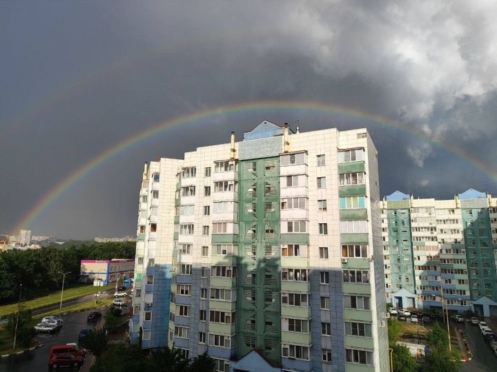 После ливня над Белгородом появилась невероятная двойная радуга