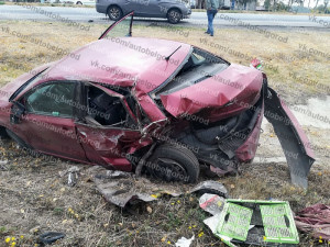В Белгородской области столкнулись и перевернулись два автомобиля