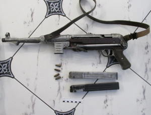Белгородские полицейские нашли огнестрельное оружие в сауне