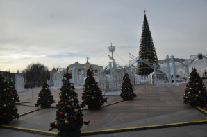 Новогоднюю иллюминацию в Белгороде начнут включать сегодня