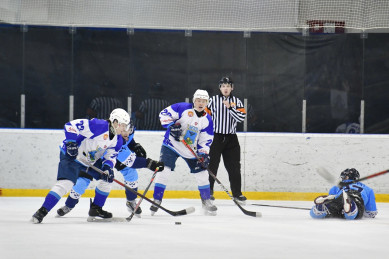 Белгородская хоккейная молодёжка дважды выиграла в Салехарде