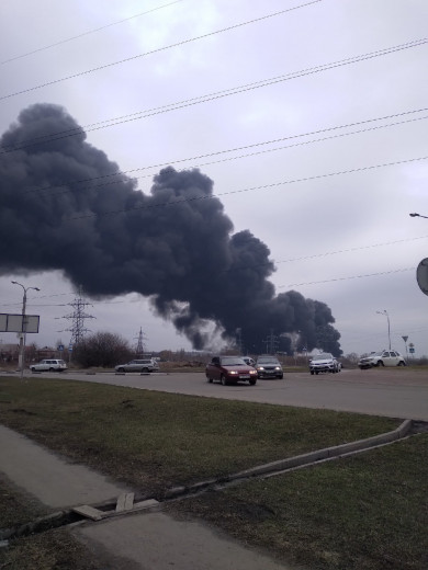 Пожар на нефтебазе в Белгороде тушат 170 человек