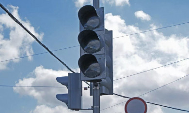 В Белгороде сломавшийся светофор отремонтируют в течение получаса