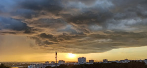Белгородцы делятся снимками невероятного заката