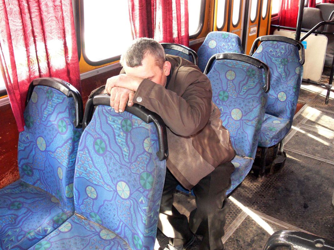 Старооскольские пенсионеры не могут купить продукты из-за отсутствия автобуса&nbsp;