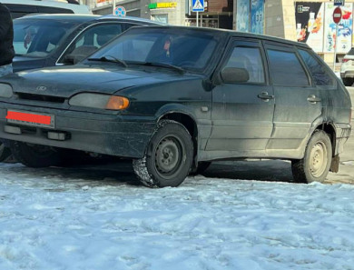 В Белгороде водителя оштрафовали за парковку на тротуаре в центре города