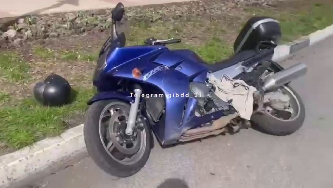 В Белгороде начинающий водитель сбил мотоциклиста