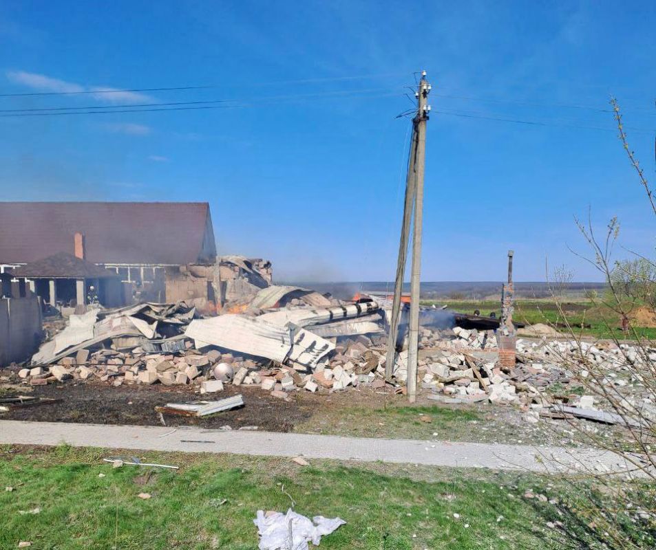 В Белгородской области снаряд разрушил жилой дом