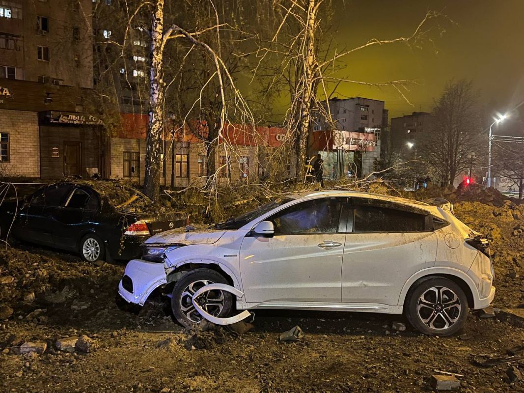В Белгороде движение на взорвавшемся перекрёстке восстановят к утру