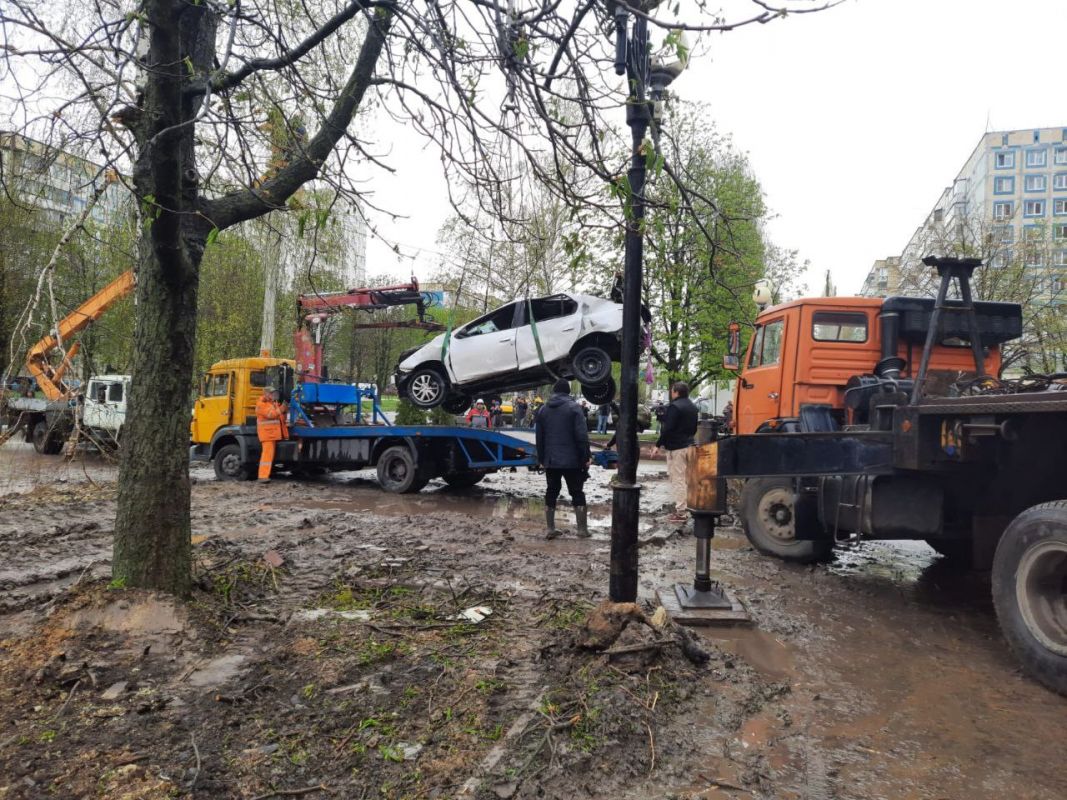 В Белгороде число пострадавших от взрыва машин выросло до шести