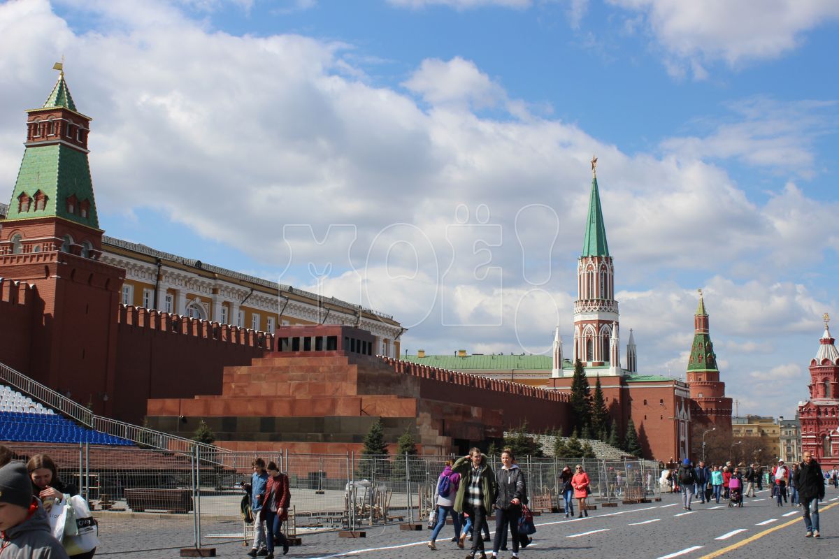 «Никаких переговоров быть не&nbsp;может»: как&nbsp;власти отреагировали на&nbsp;атаку Кремля беспилотниками