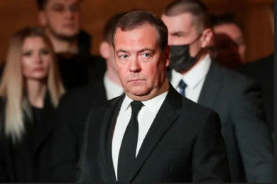 Медведев призвал «физически устранить» Зеленского 