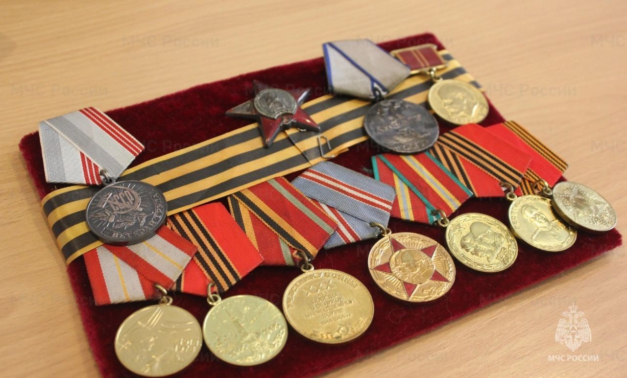 В Шебекино пожарные спасли из огня награды ветерана Великой Отечественной войны