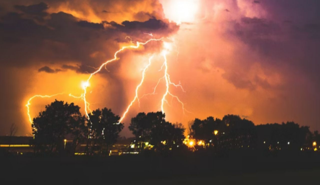 На Белгородчину надвигаются дожди с грозами