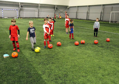 В Белгороде футболистов допускали к соревнованиям по подложным документам