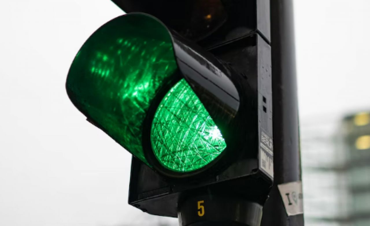 В Белгороде включили светофоры на новом мосту