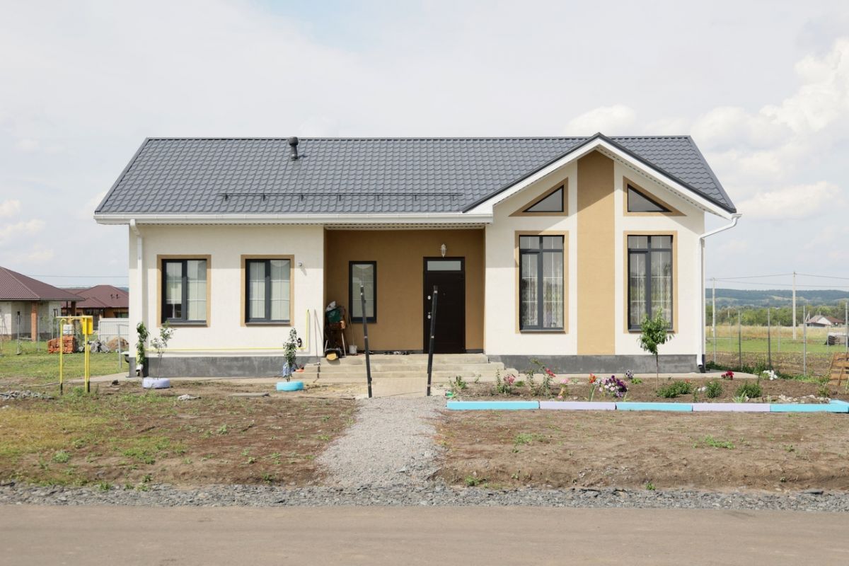 Белгородский губернатор: «Многодетные семьи ходят по колено в грязи»