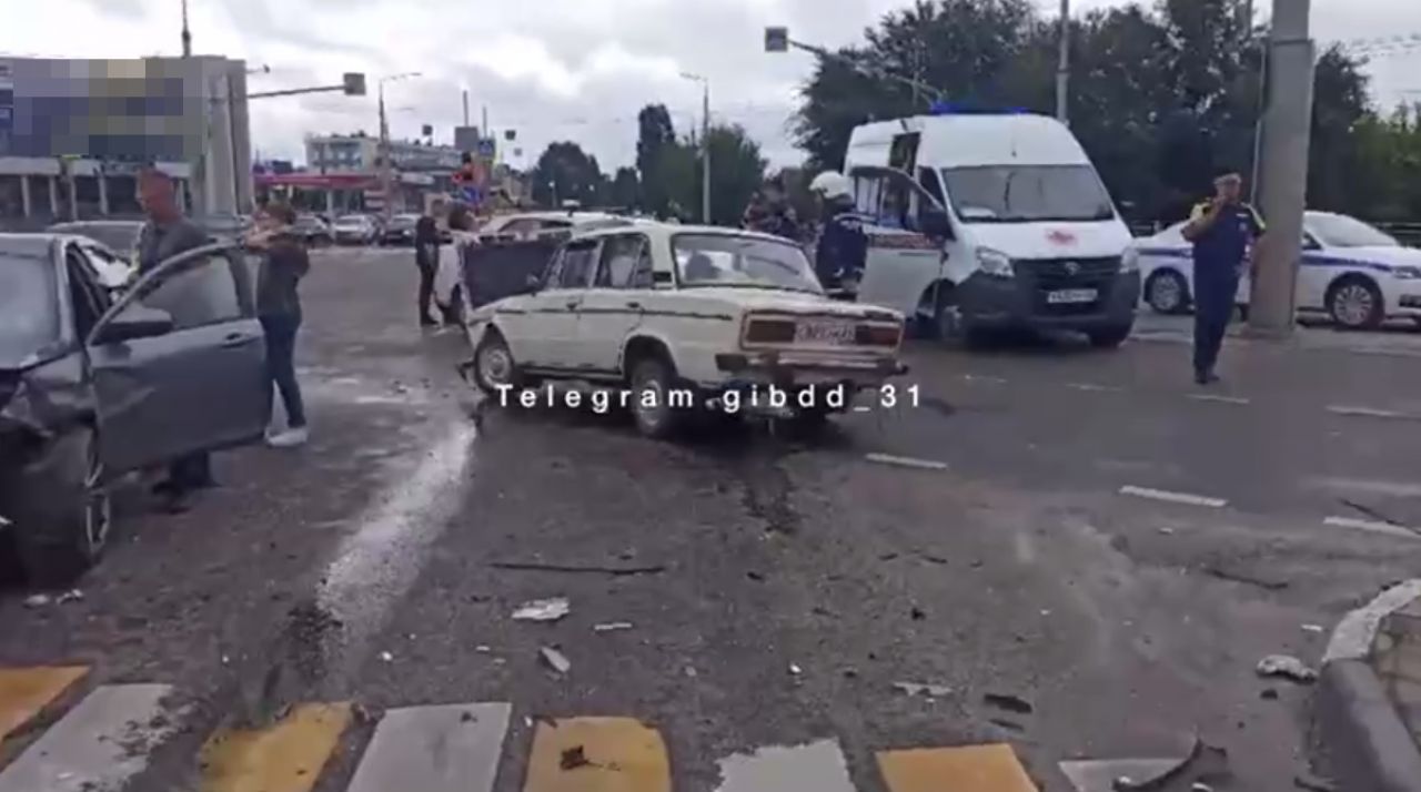 Полицейские прокомментировали массовое ДТП в Белгороде