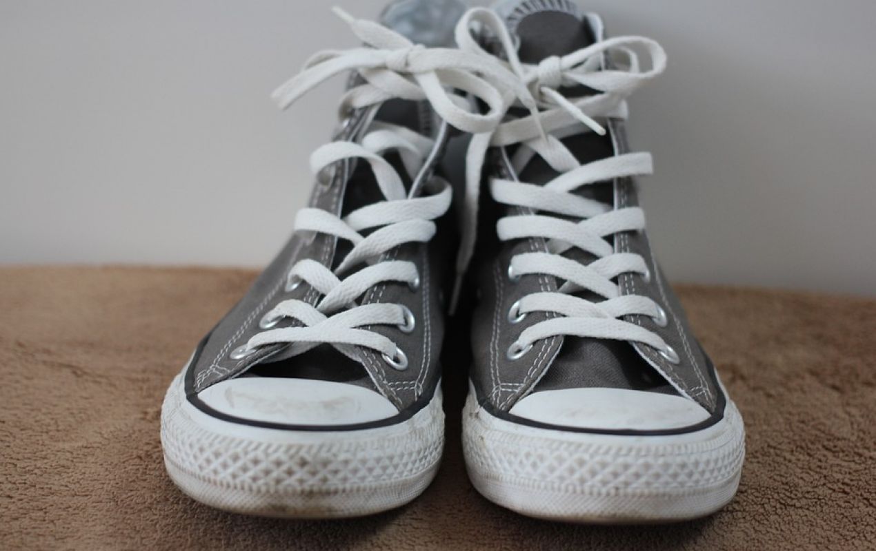 Белгородских чиновников просят помочь девочке-сироте