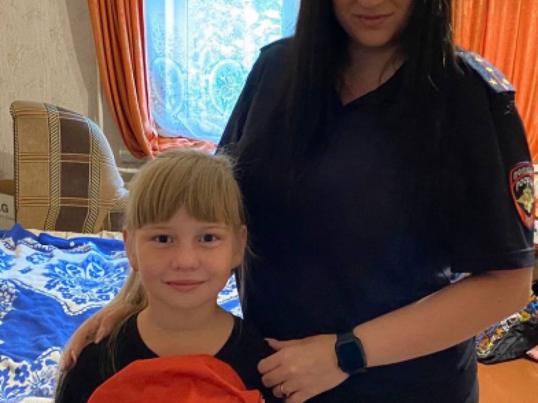 Белгородские полицейские помогли папе подготовить дочек к&nbsp;школе