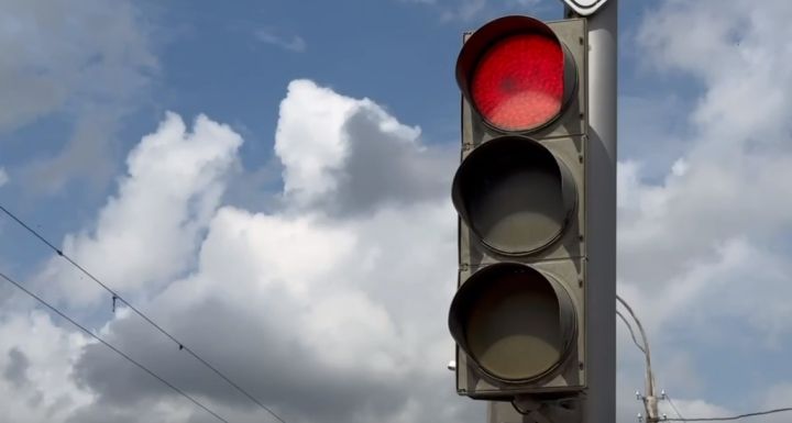 В Белгороде экстренно починили светофор на крупном перекрестке