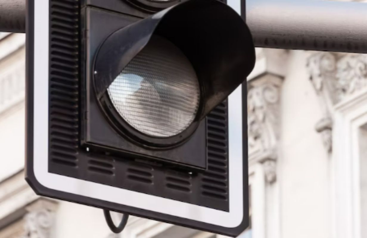 В Белгороде еще на двух перекрестках отключились светофоры