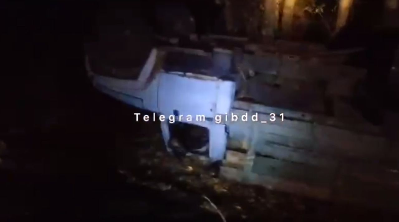 Под Старым Осколом водитель грузовика разбился насмерть