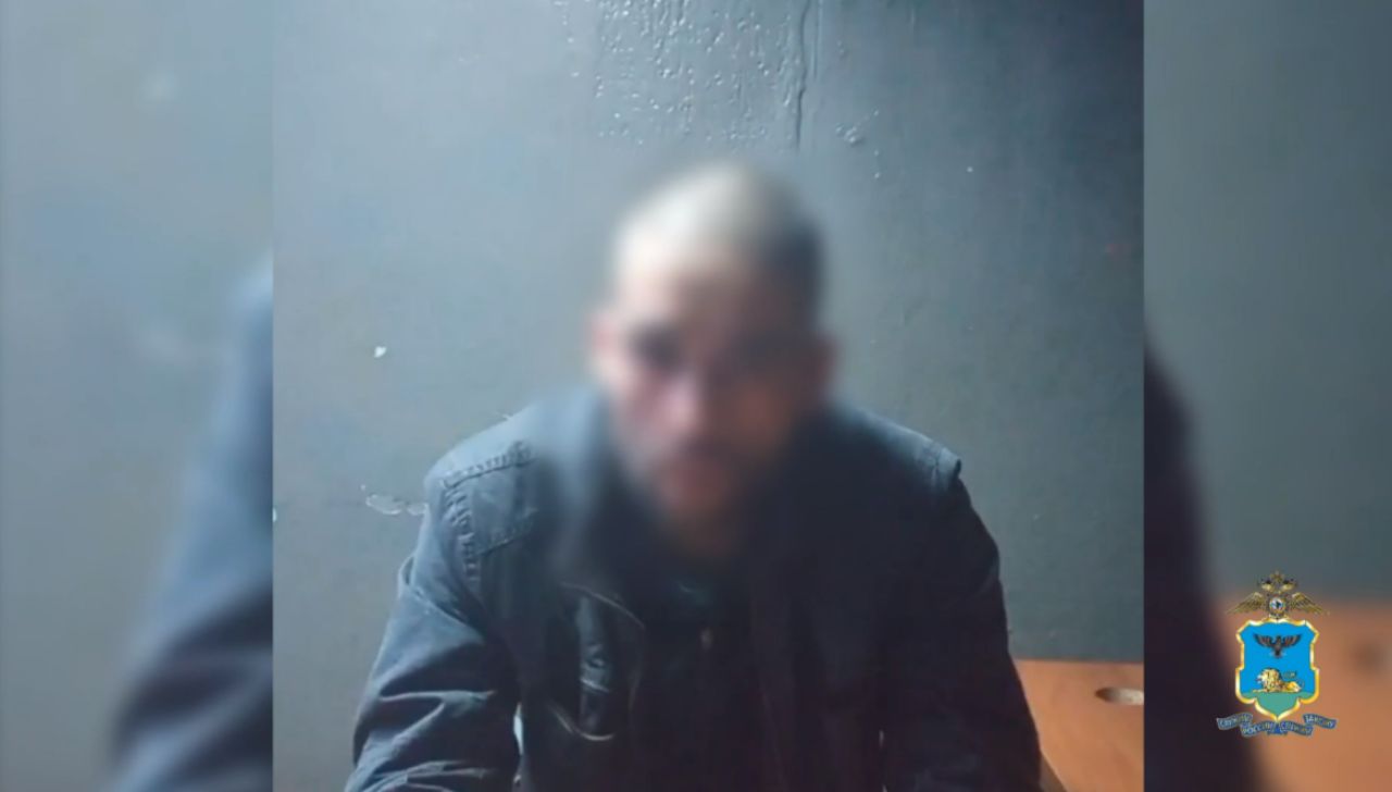 «Неизвестное существо догоняло меня». Голый белгородец объяснил причину своего выхода в магазин