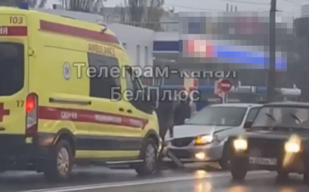 Массовое ДТП парализовало проспект Богдана Хмельницкого