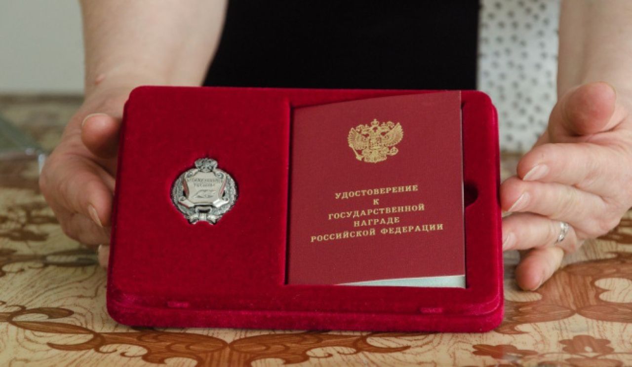 Путин присвоил почётные звания двум белгородкам
