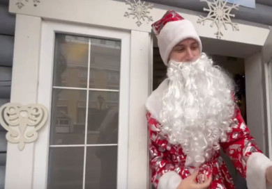 В Белгороде заработал домик Деда Мороза