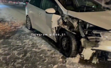 В Белгороде на улице Сумской столкнулись две машины
