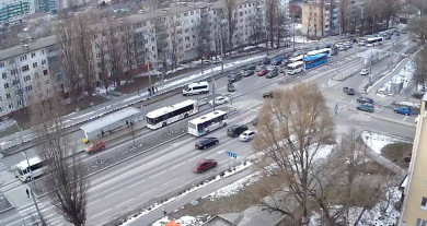 В Белгороде ДТП парализовало перекрёсток на Харгоре