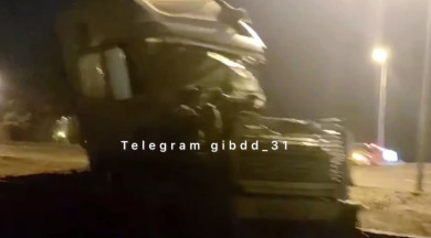 В Белгородской области водитель фуры без прав устроил ДТП с КамАЗом