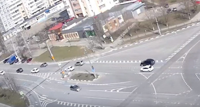 Просевший перекресток в Белгороде отремонтируют в апреле