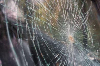 Дроны-камикадзе атаковали автобусы на трассе в Белгородской области — пострадали два человека