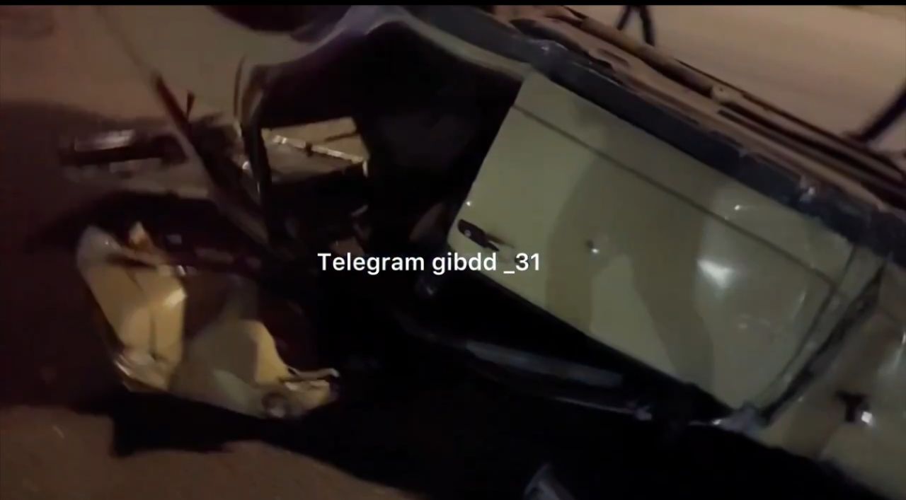 В Старом Осколе юноша и девушка перевернулись на машине&nbsp;