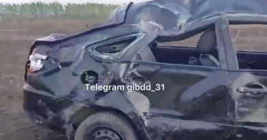 В Белгородской области водитель выжил в ДТП с переворотом