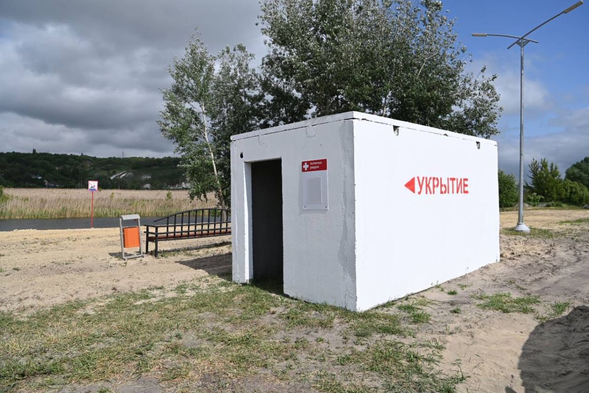 В Белгороде обломки боеприпасов упали на самом людном пляже в день открытия сезона