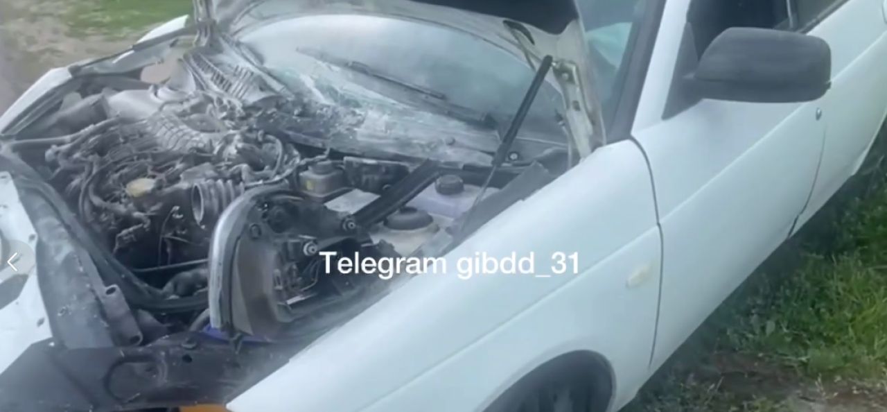 В Ровеньках начинающий водитель пошел на обгон и протаранил иномарку