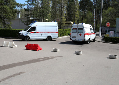 Белгородские автомобили скорой помощи защитили от беспилотников