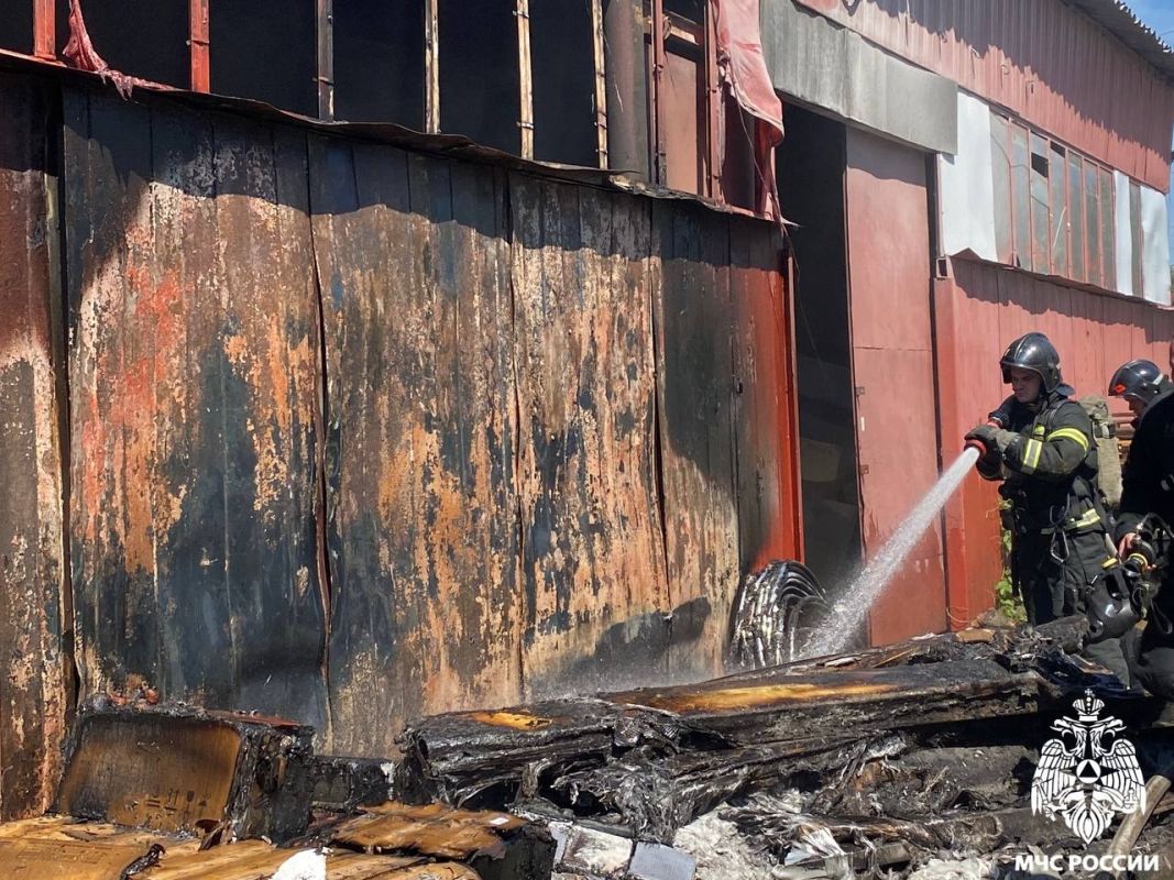 В МЧС прокомментировали пожар на Корочанской