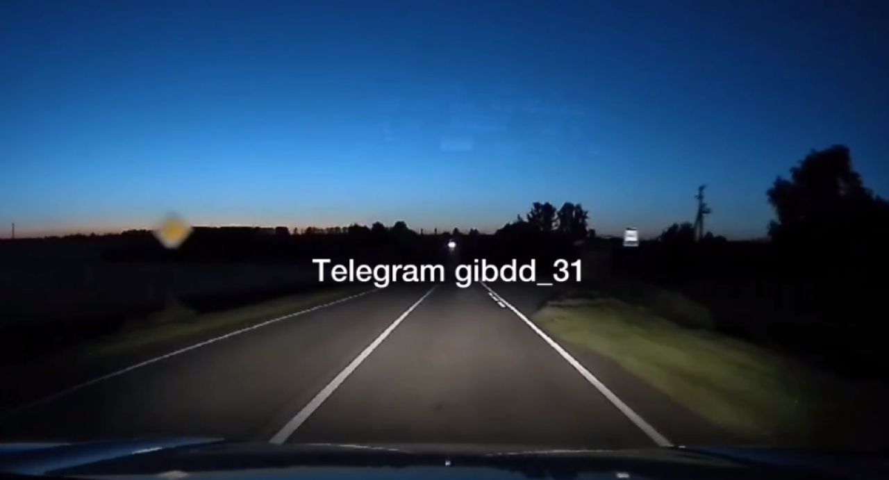 В Белгородской области автомобиль сбил мотоблок – два человека пострадали