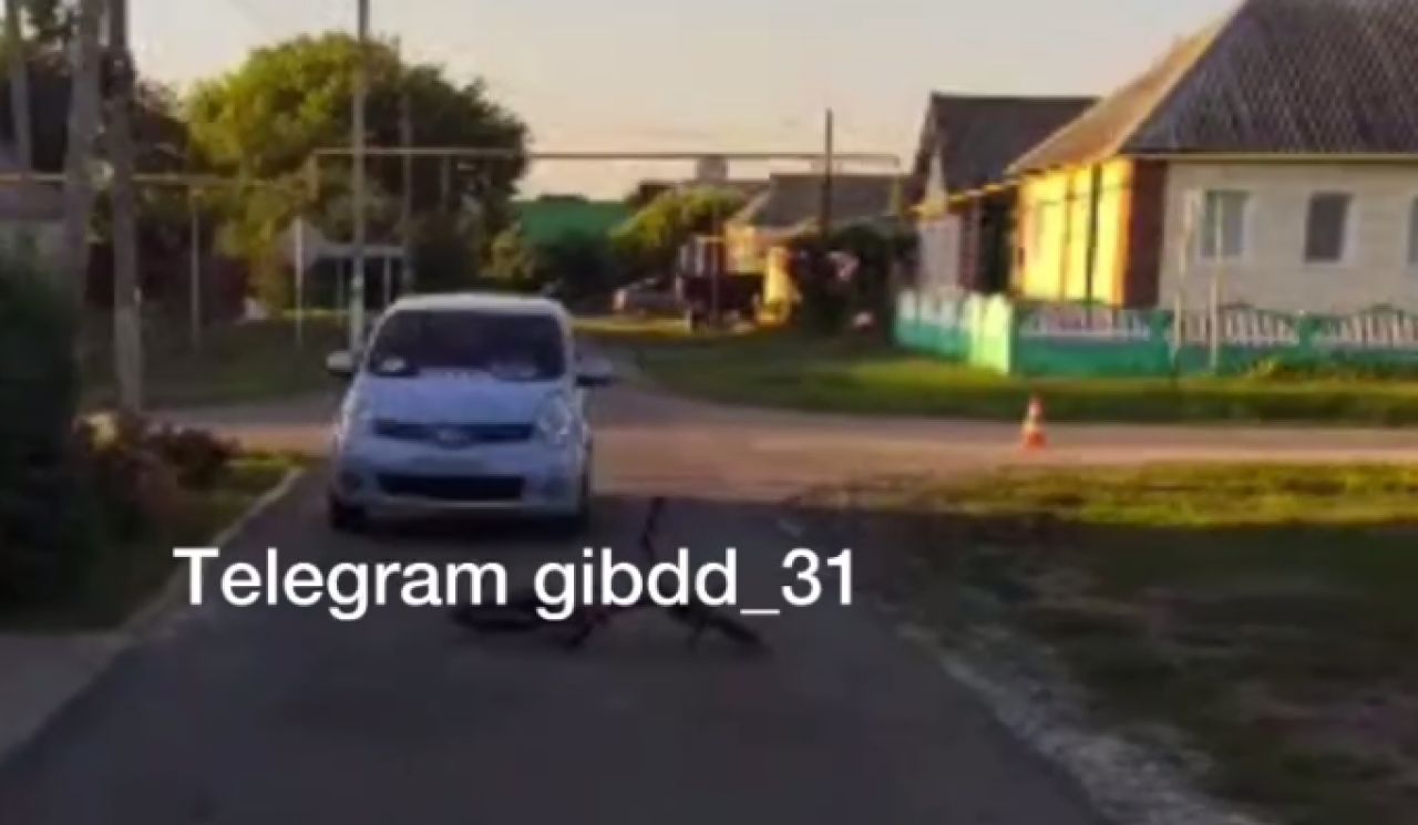 В Белгородской области ребенок попал под машину дедушки