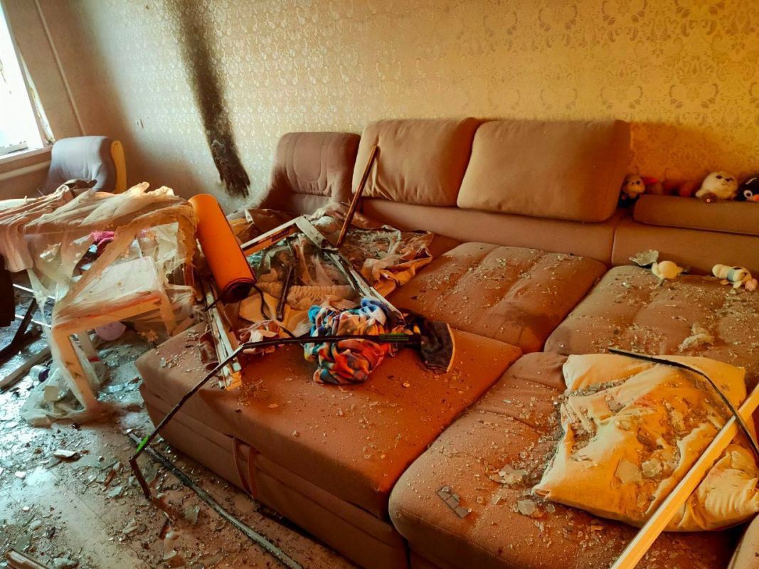 Дрон атаковал многоквартирный дом в Шебекино и ранил мужчину