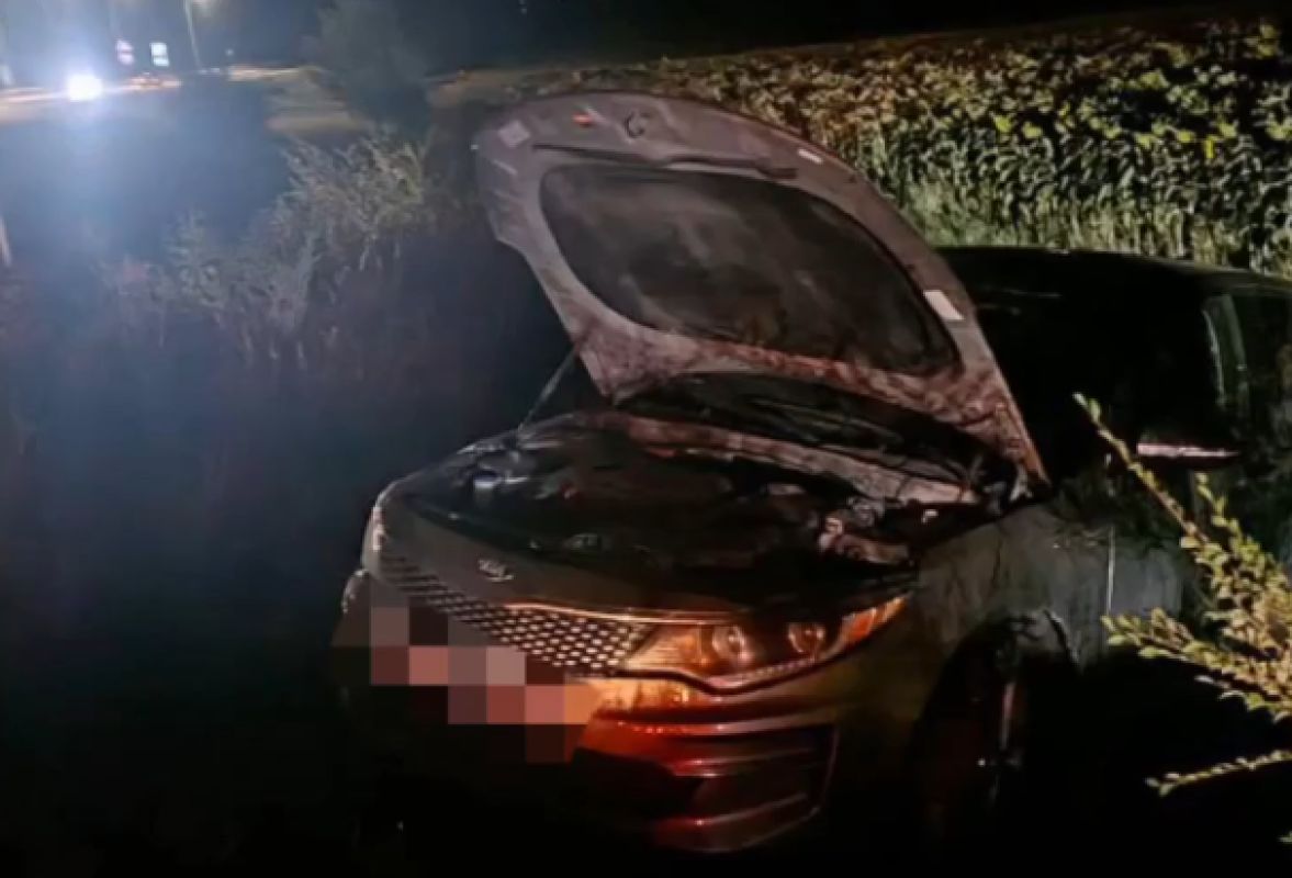 В Белгородской области легковушка попала под колеса тягача с цистерной