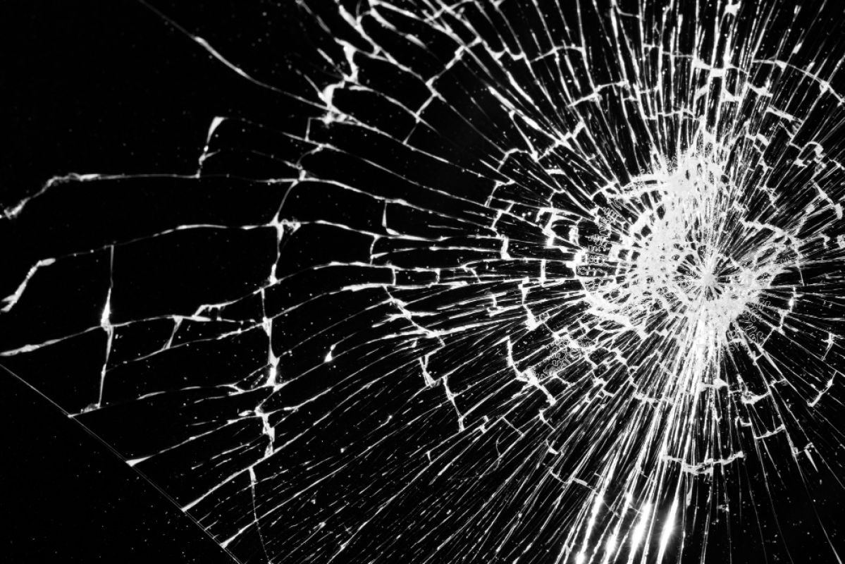 Украинский дрон атаковал микроавтобус в&nbsp;Черноземье — есть погибший