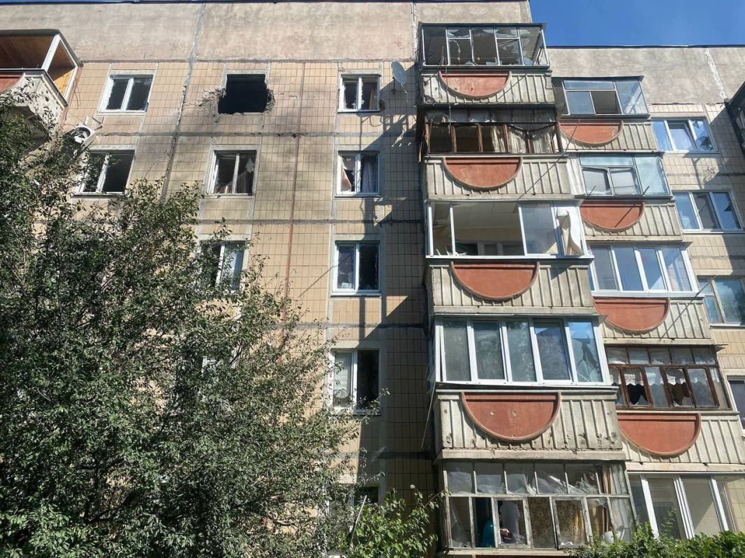ВСУ повторно обстреляли многоквартирные дома в Шебекино