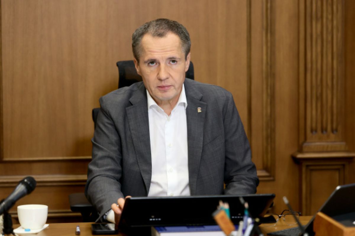 Вячеслав Гладков: «В Алексеевке благоустроили площадь Победы»